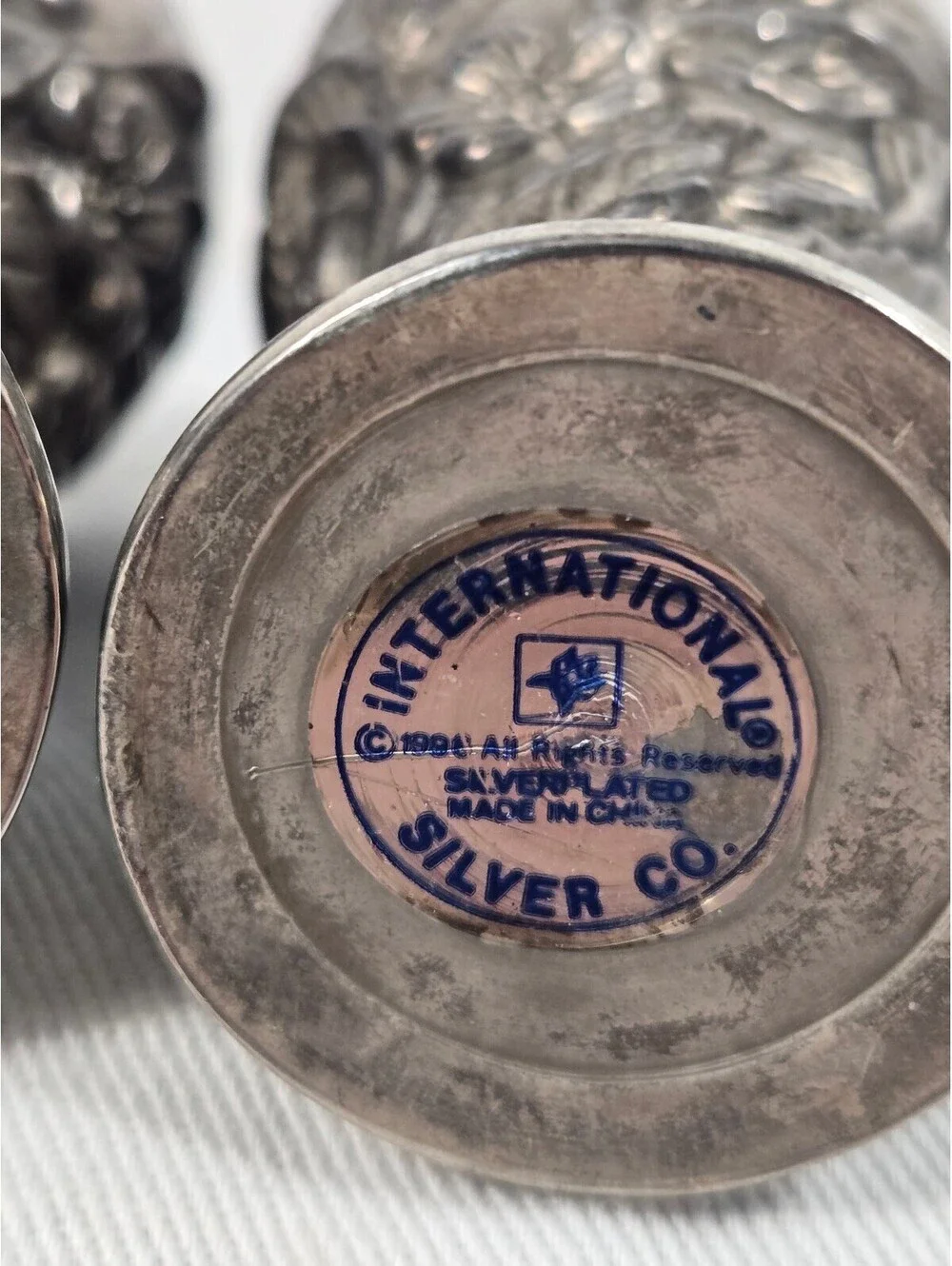Vintage International Silver Co Salt Pepper Shakers Repousse 1991 Heavy 20oz